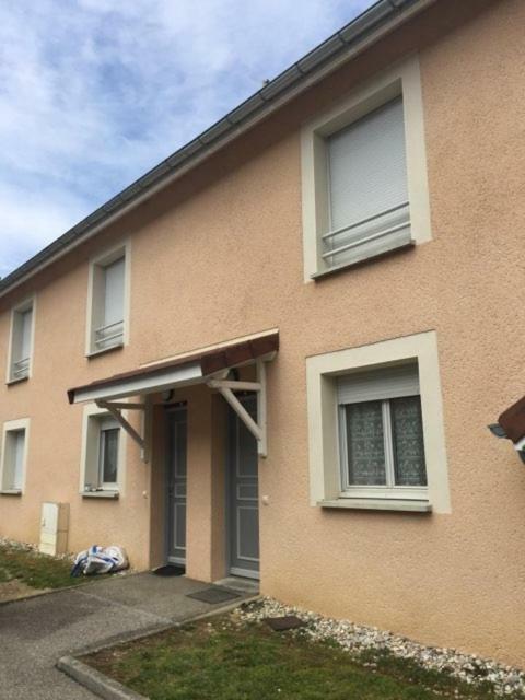 Appartement T3 A Belley Au Calme Avec Jardin Privatif Dış mekan fotoğraf